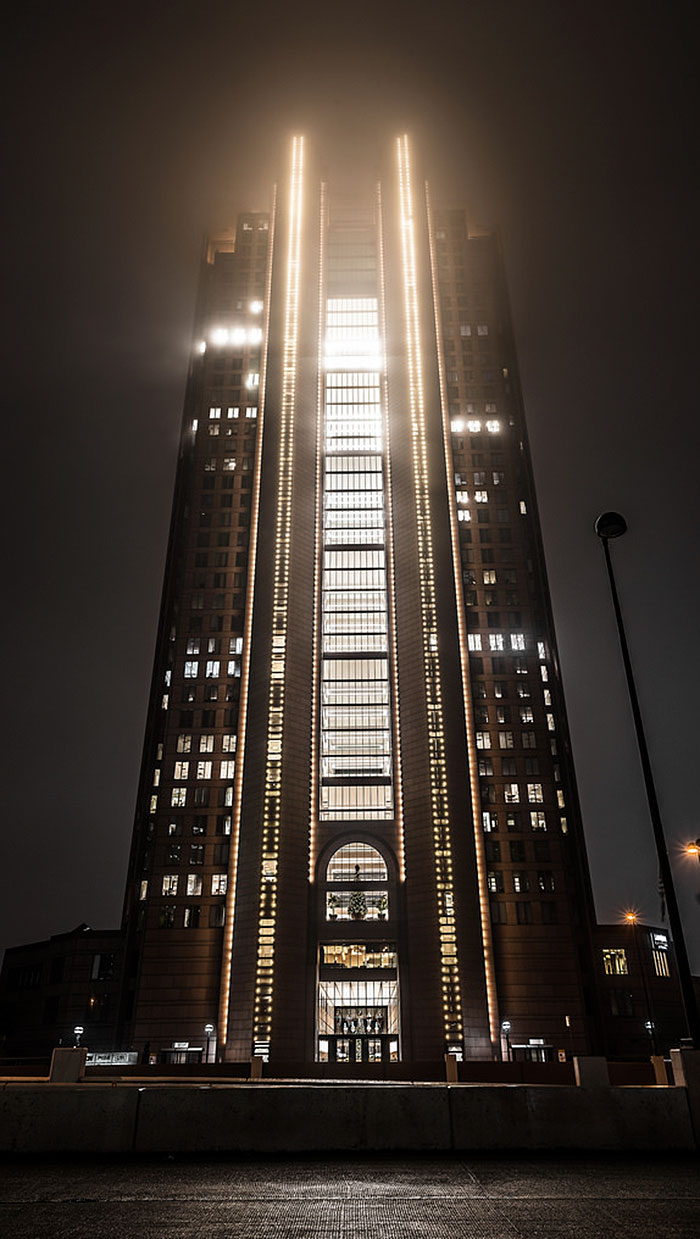 evil-buildings-115-586a21b270cc4__700