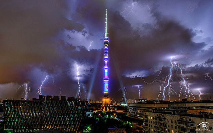 evil-buildings-40-585a375b267ad__700