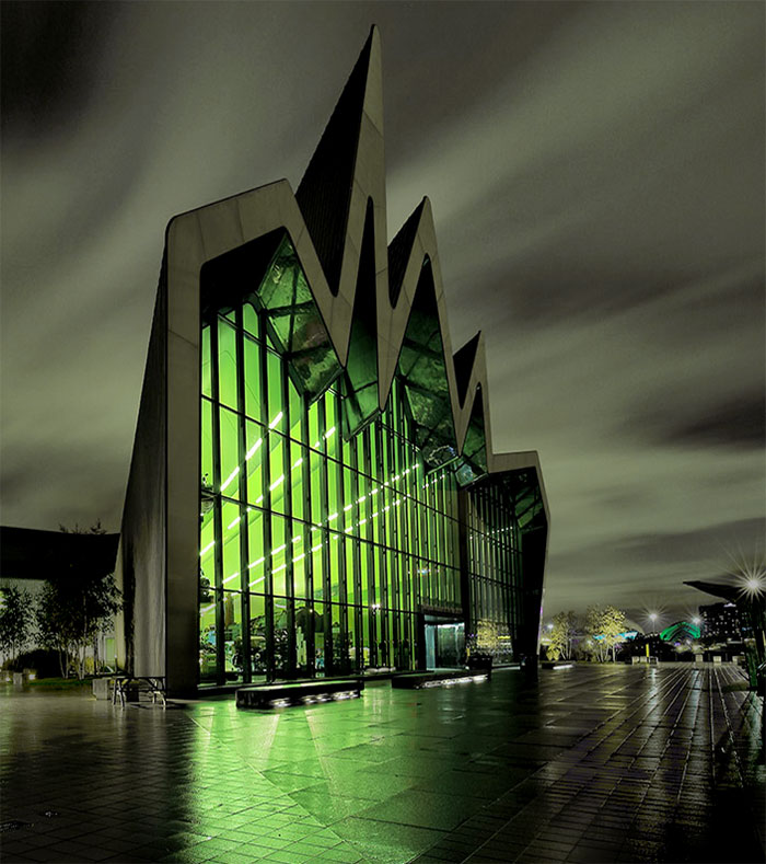 evil-buildings-90-586a549e53395__700